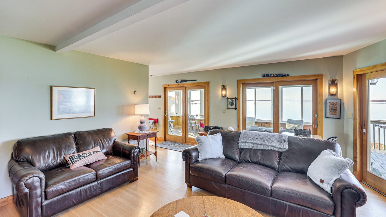 Photo of Livingroom in Alburg