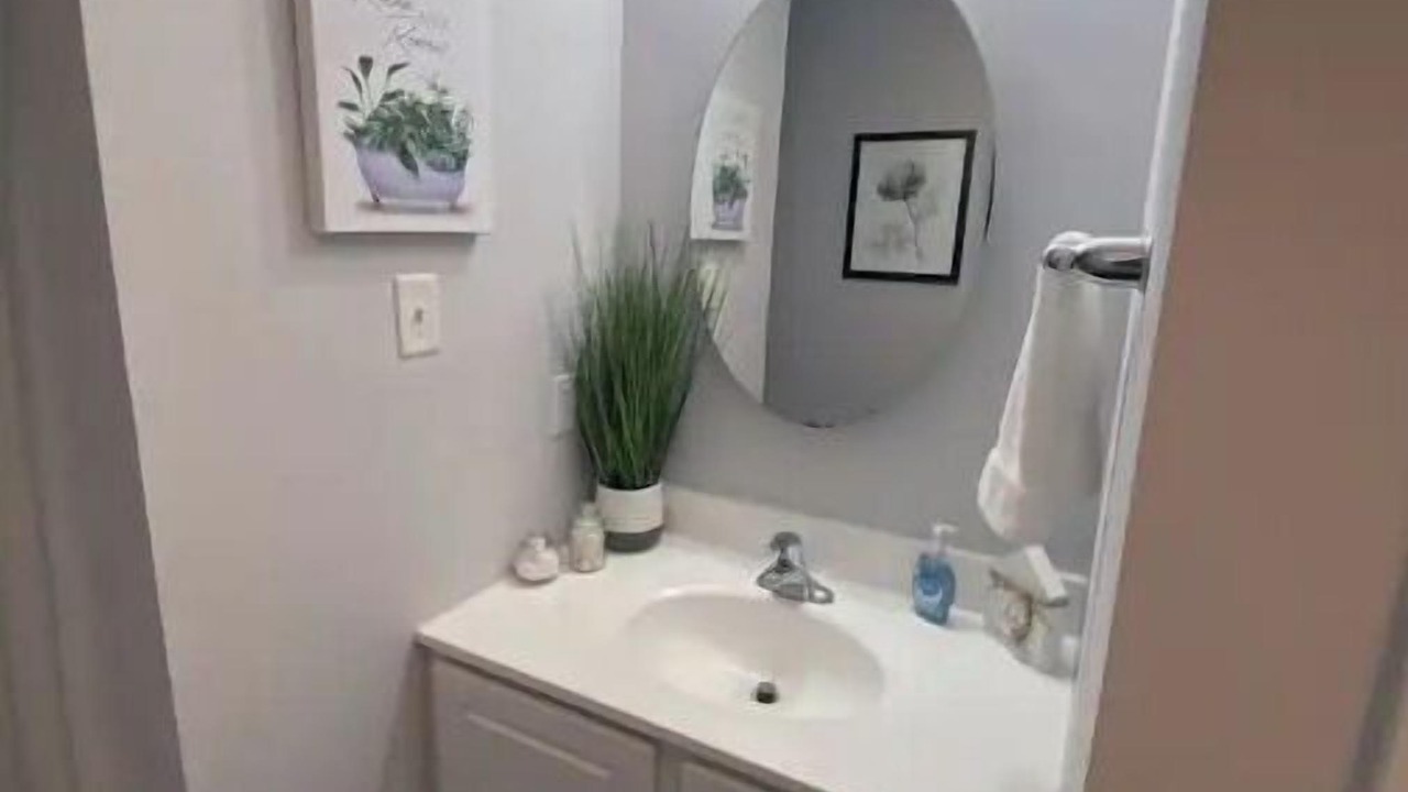 Photo of Bathroom in Saugerties South
