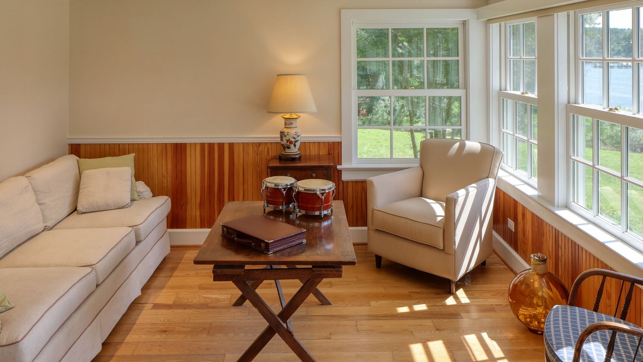 Photo of Livingroom in Easton