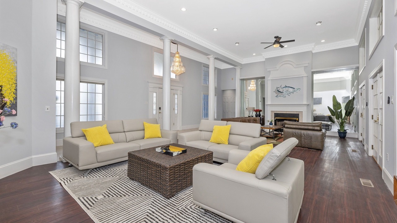 Photo of Livingroom in Washington County