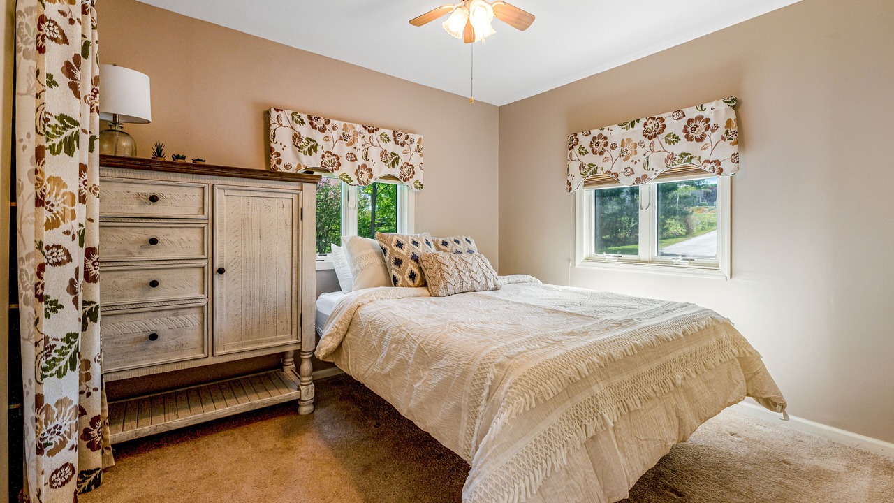 Photo of Bedroom in Penn Yan