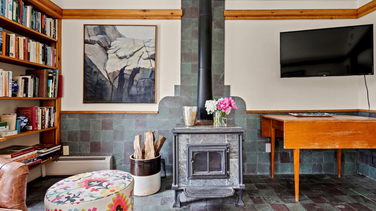 Photo of Livingroom in Warren