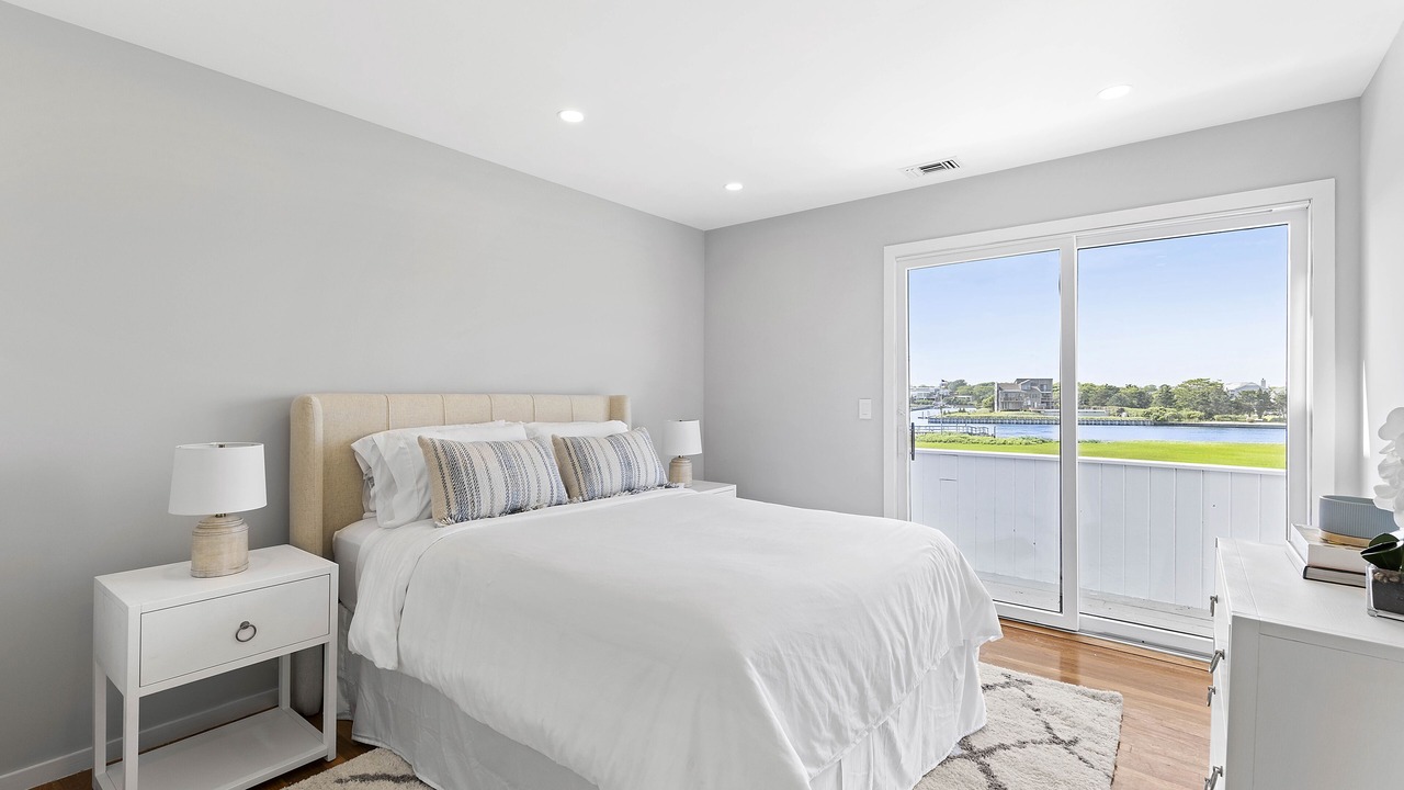 Photo of Bedroom in Westhampton Beach