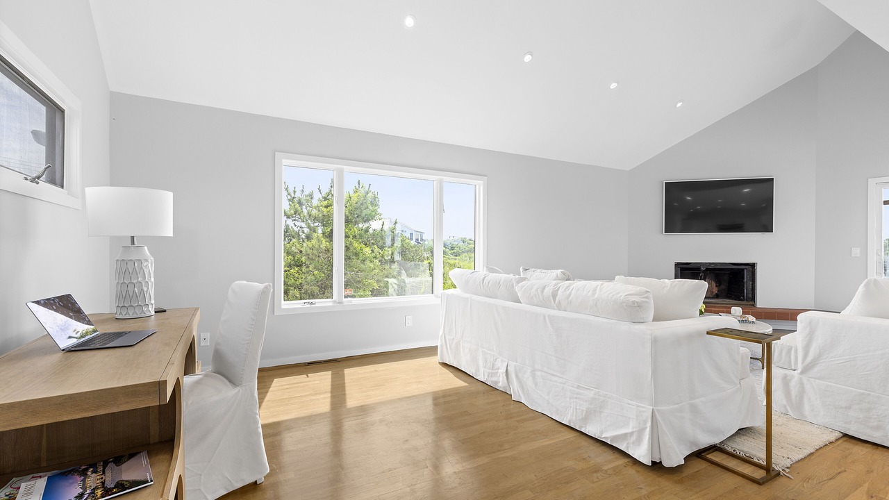Photo of Livingroom in Westhampton Beach