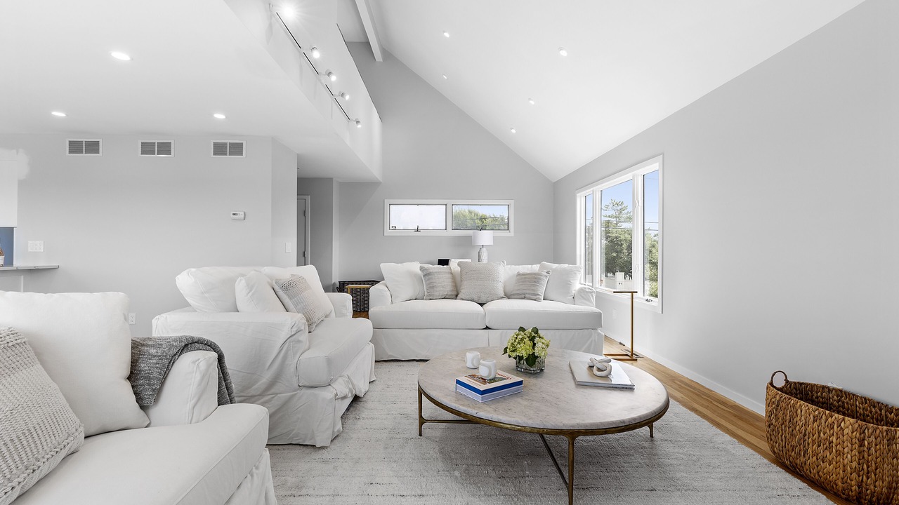 Photo of Livingroom in Westhampton Beach