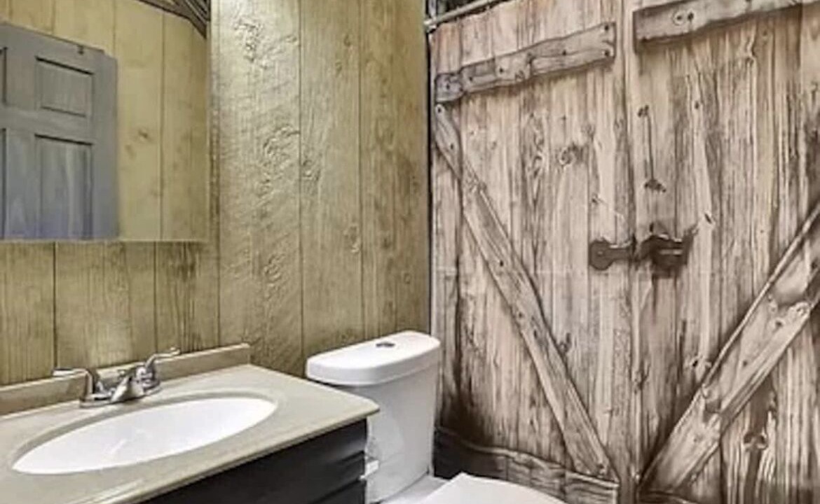 Photo of Bathroom in Wardensville