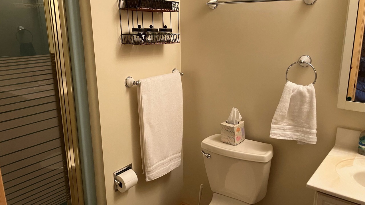 Photo of Bathroom in Indian Lake