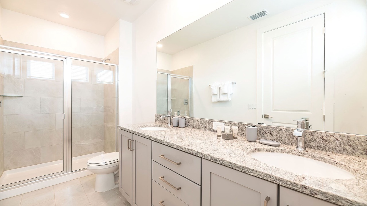 Photo of Bathroom in Reunion