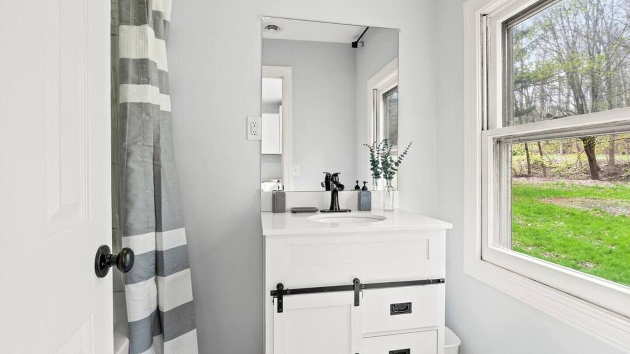 Photo of Bathroom in Naples