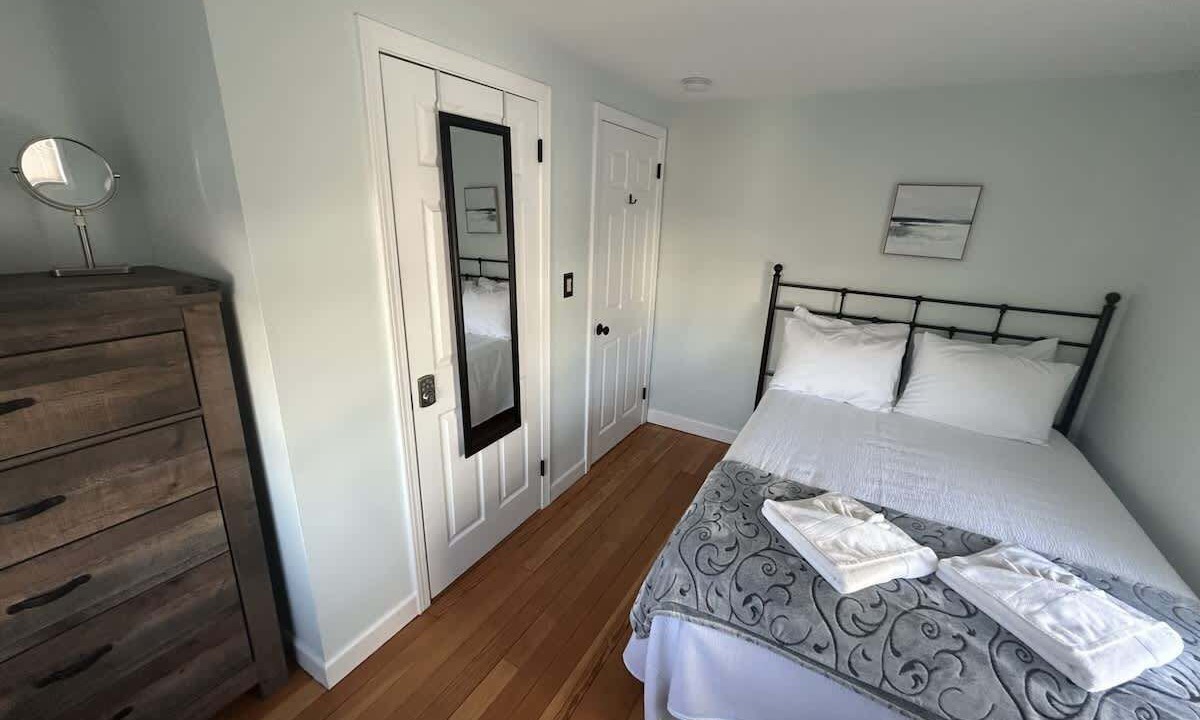 Photo of Bedroom in Westbrook