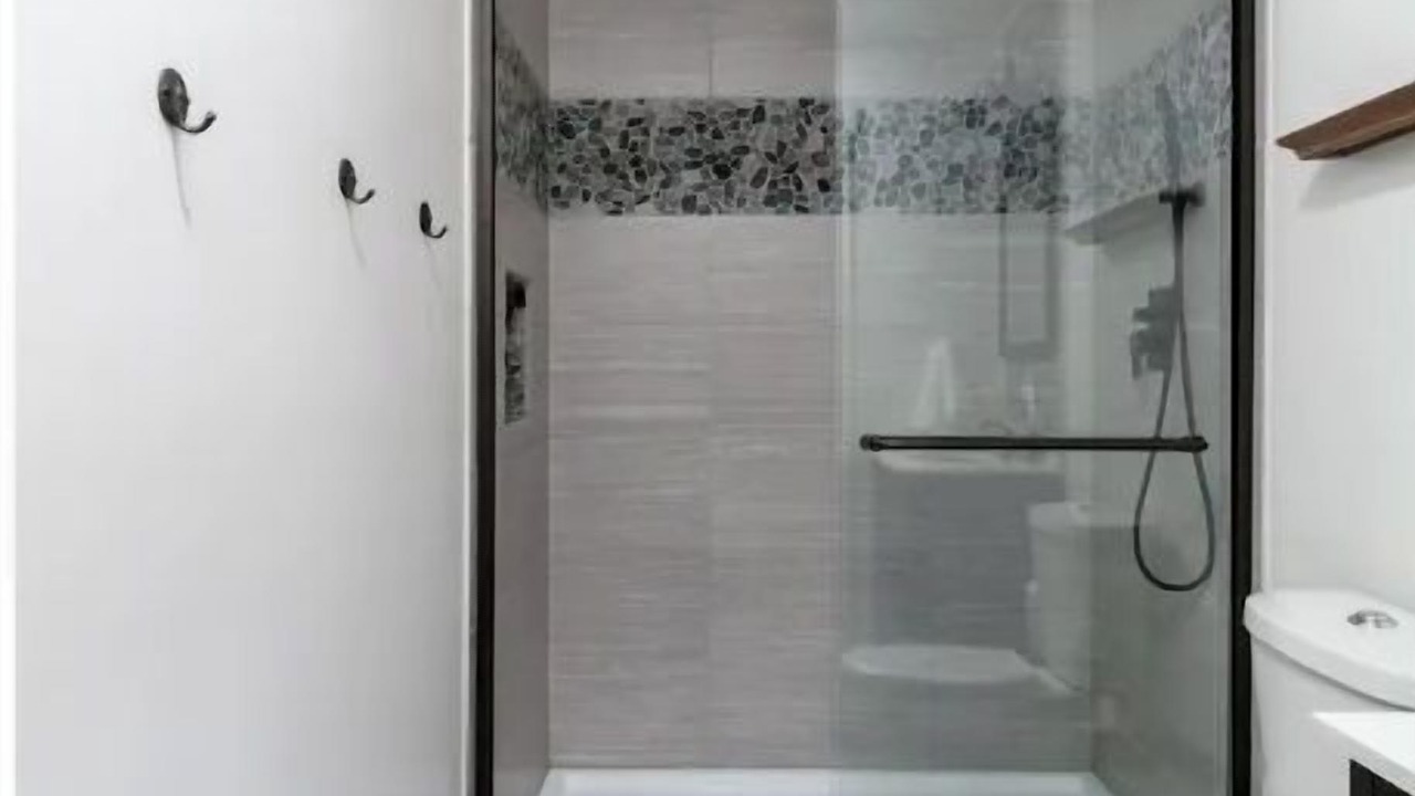Photo of Bathroom in Gaines