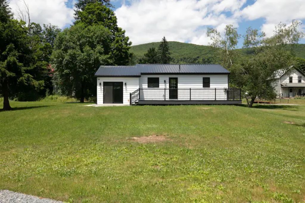 Photo of Outdoor in Gaines