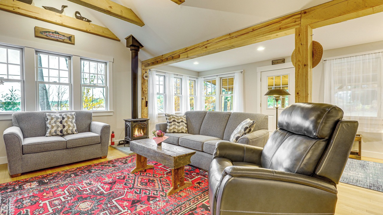 Photo of Livingroom in New London