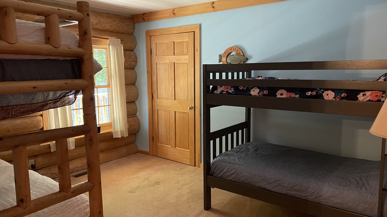 Photo of Bedroom in Sullivan