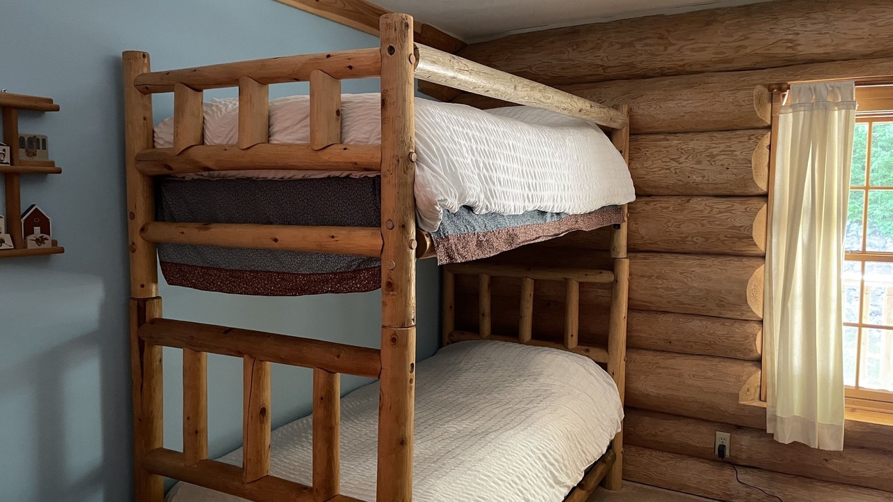 Photo of Bedroom in Sullivan