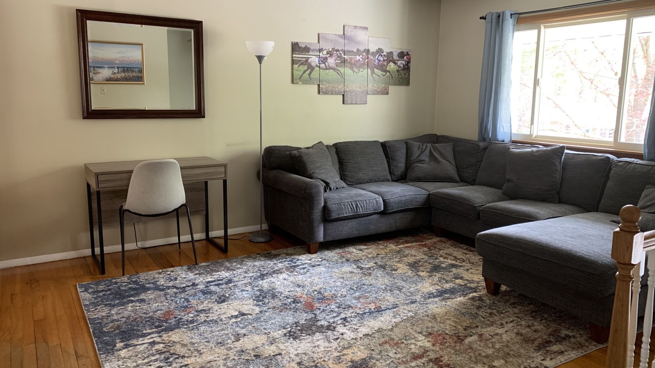 Photo of Livingroom in Geyser Crest