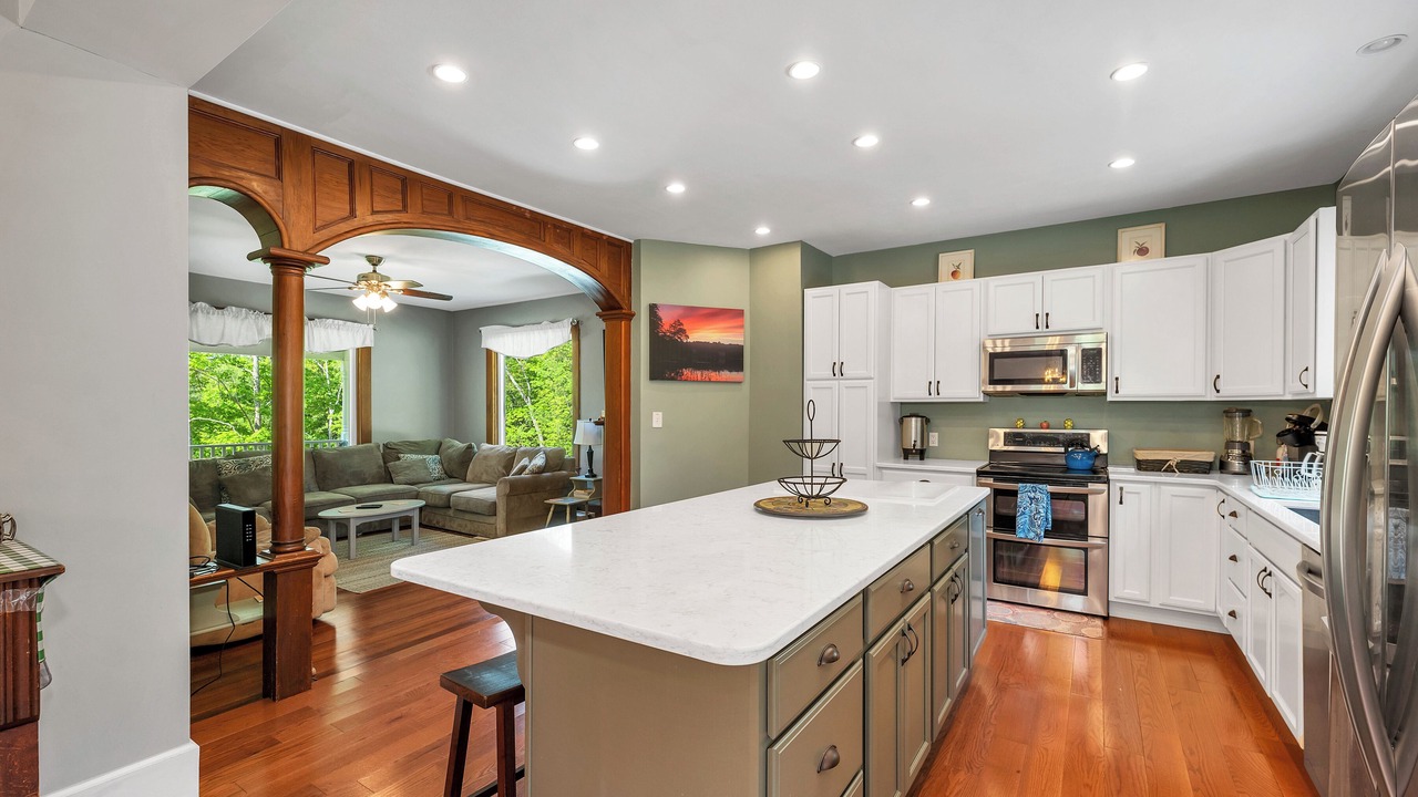 Photo of Kitchen in Mirror Lake