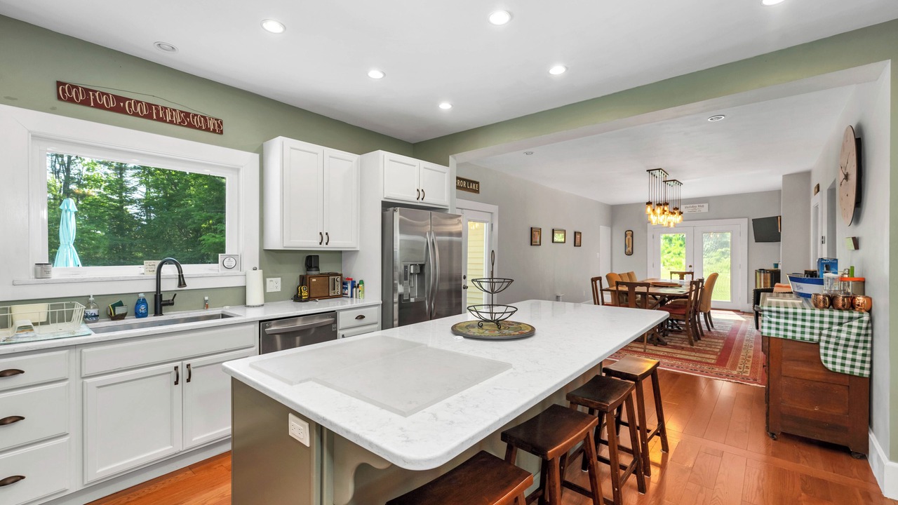 Photo of Kitchen in Mirror Lake