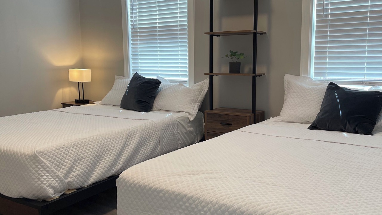 Photo of Bedroom in Downtown Niagara Falls