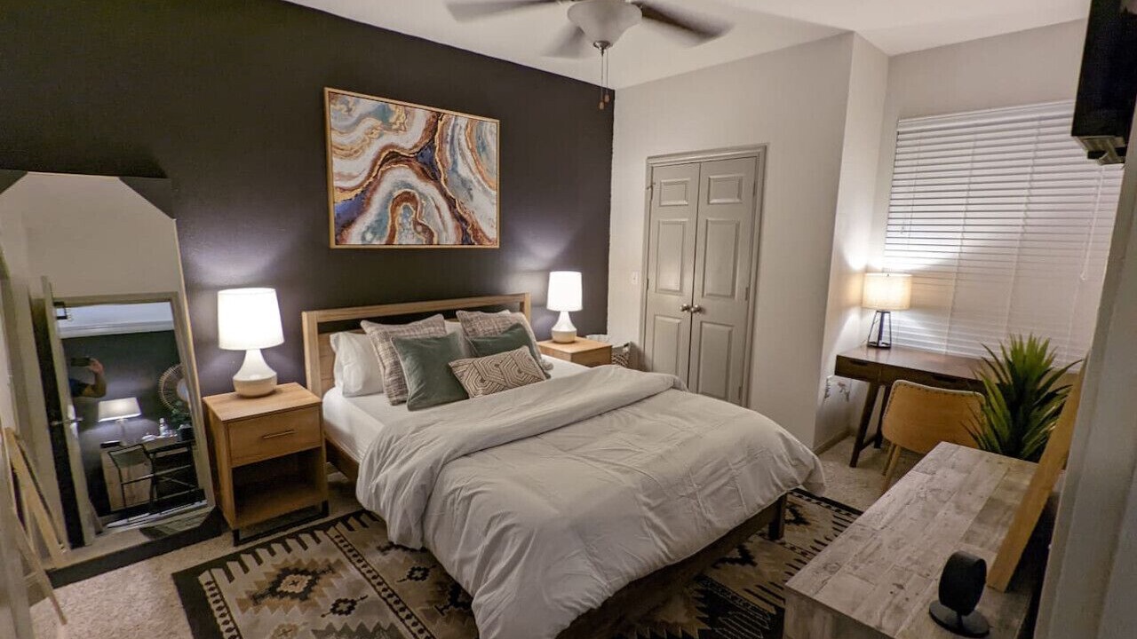 Photo of Bedroom in Nassau Bay