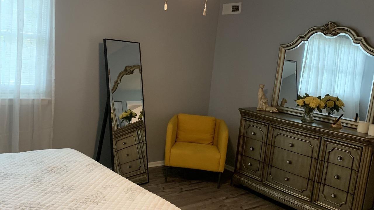 Photo of Bedroom in Wayne