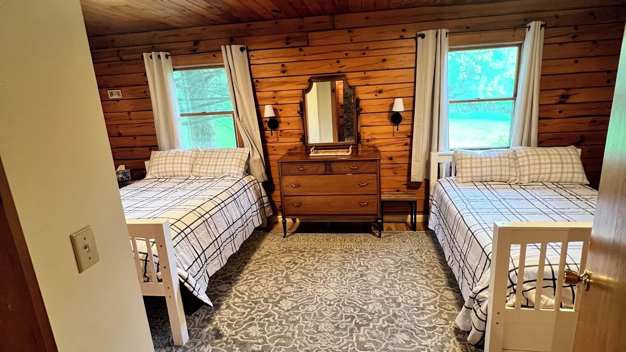 Photo of Bedroom in Middlebury Center