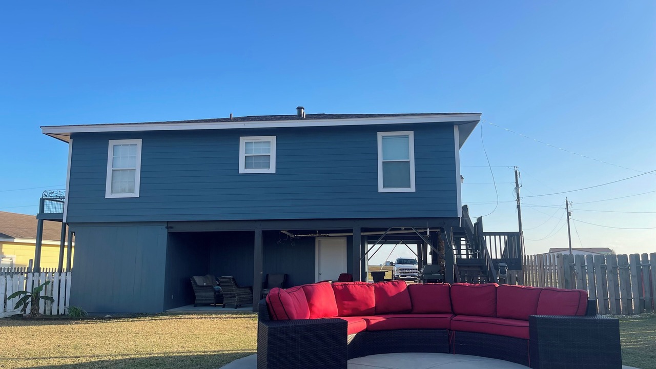 Photo of Patio Balcony in Cedar Lane
