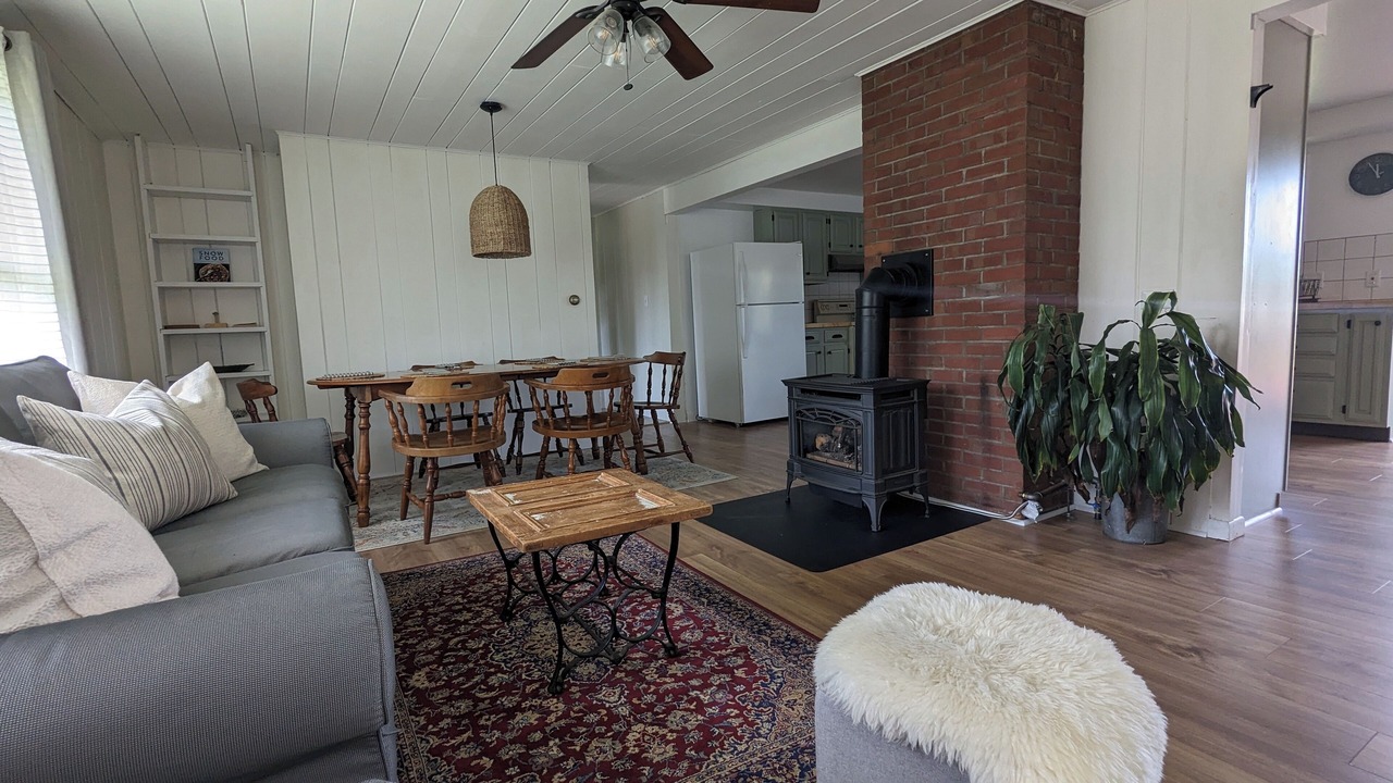 Photo of Livingroom in Waterbury Center