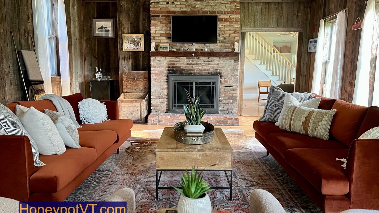 Photo of Livingroom in Weston