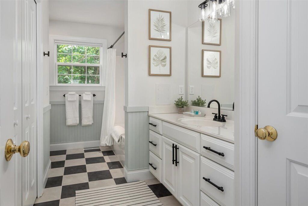 Photo of Bathroom in Ocean Pines