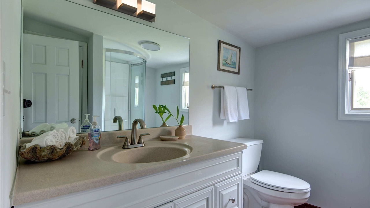 Photo of Bedroom in Town of Owasco