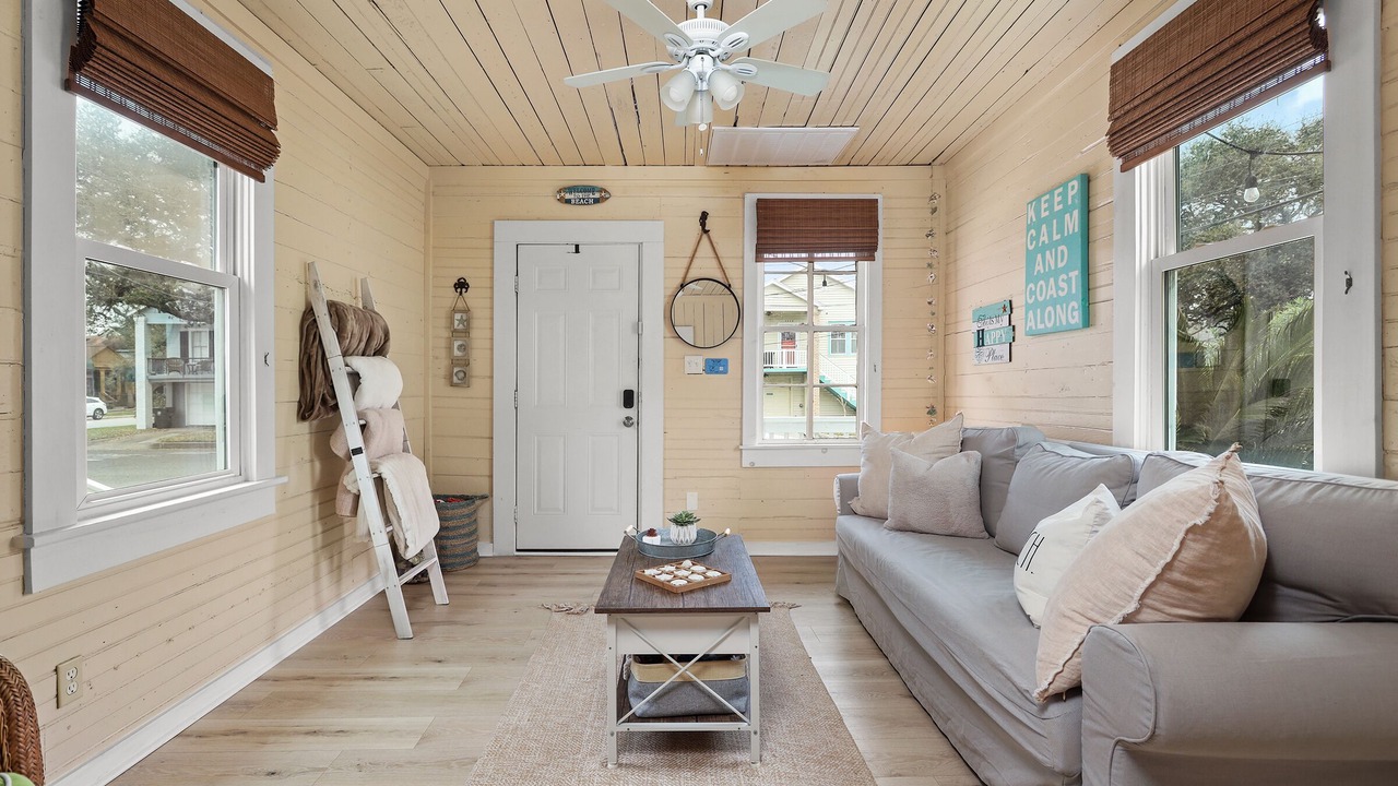 Photo of Livingroom in Galveston