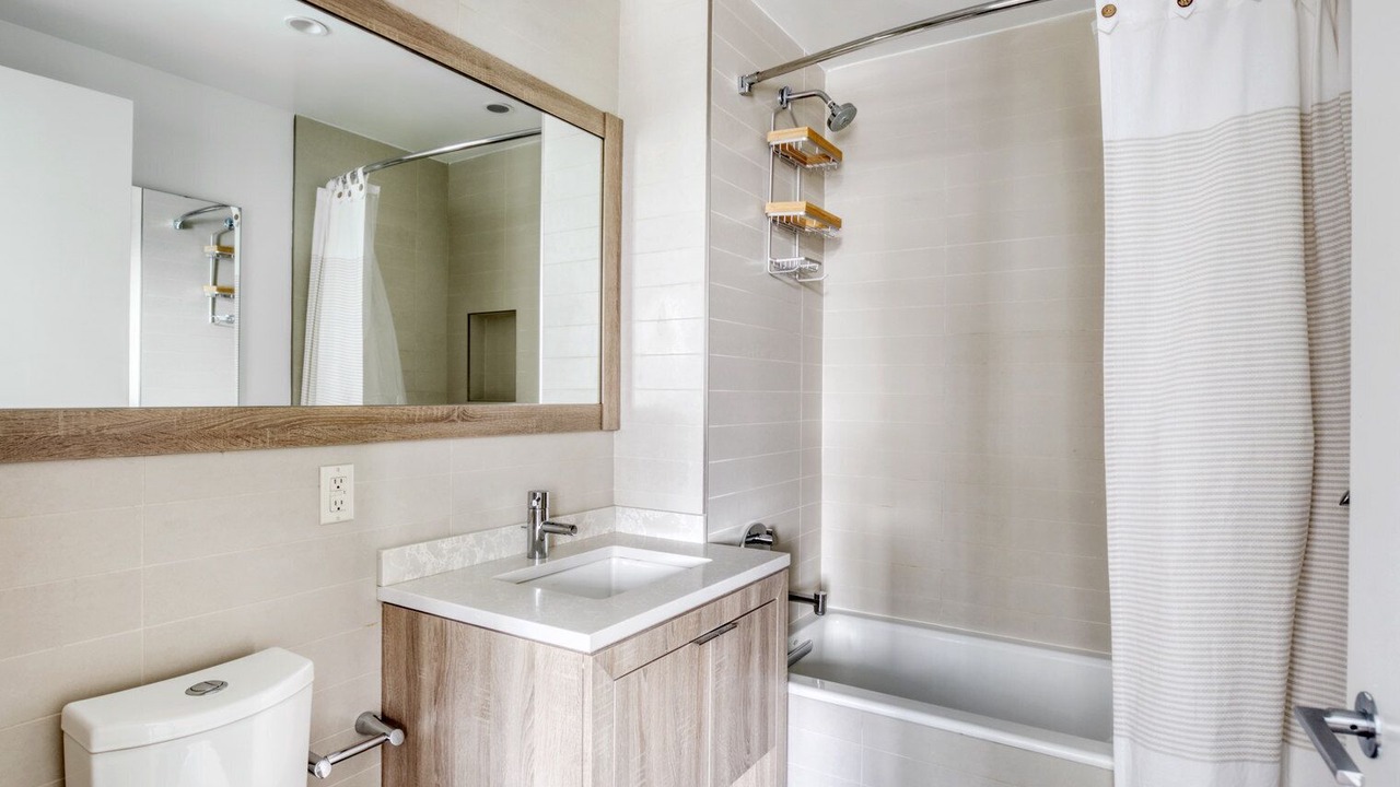 Photo of Bathroom in Hunters Point