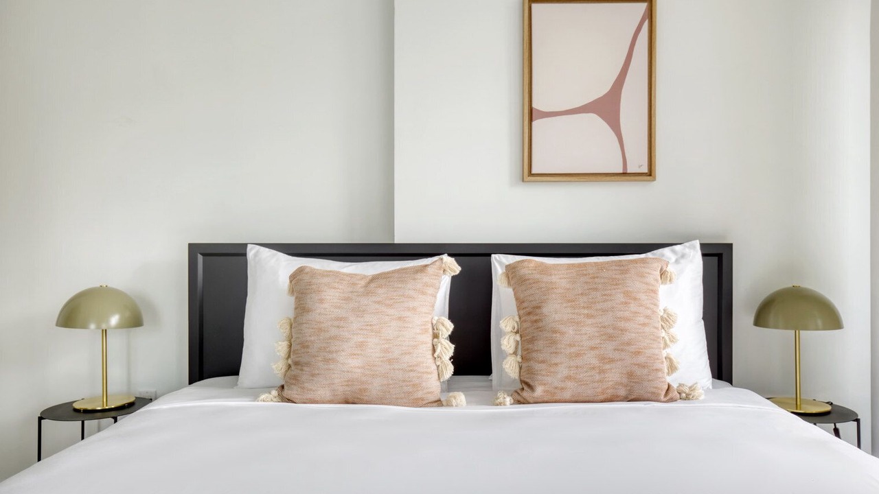 Photo of Bedroom in Hunters Point