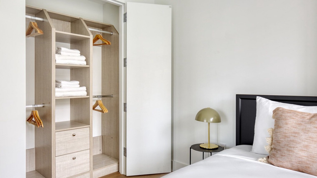 Photo of Bedroom in Hunters Point