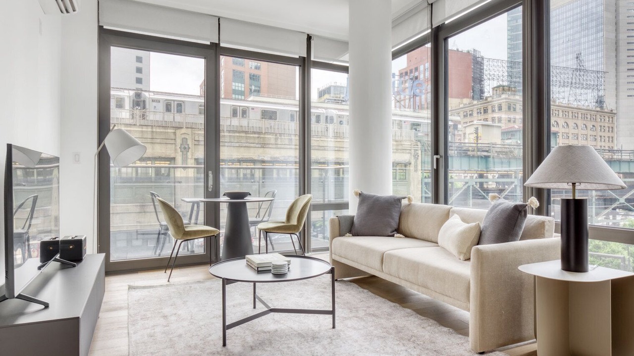 Photo of Livingroom in Hunters Point