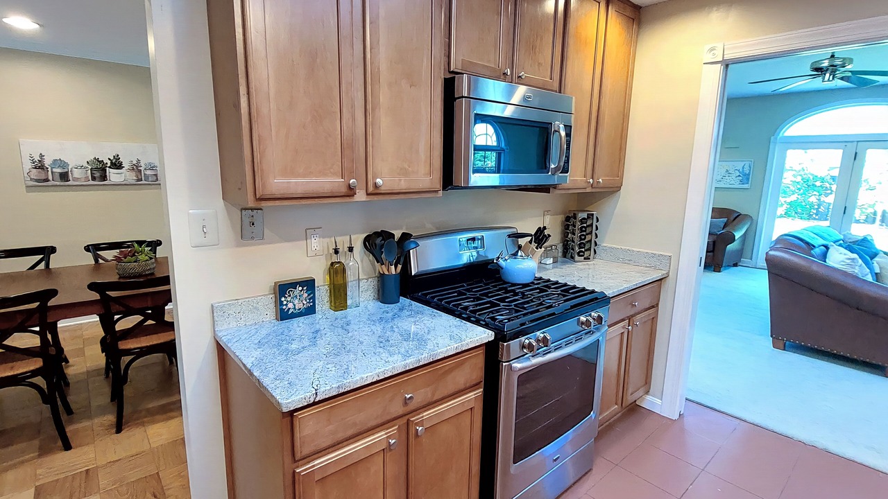 Photo of Kitchen in Lake Barcroft