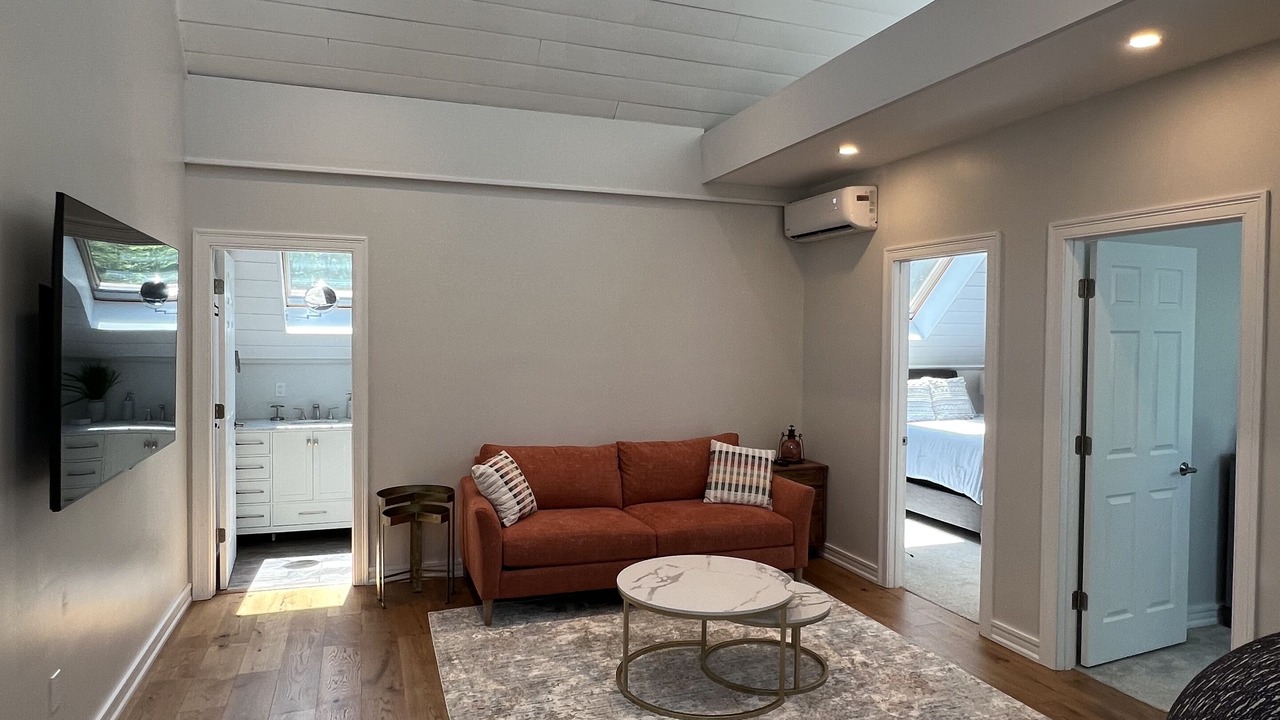 Photo of Livingroom in Sunapee