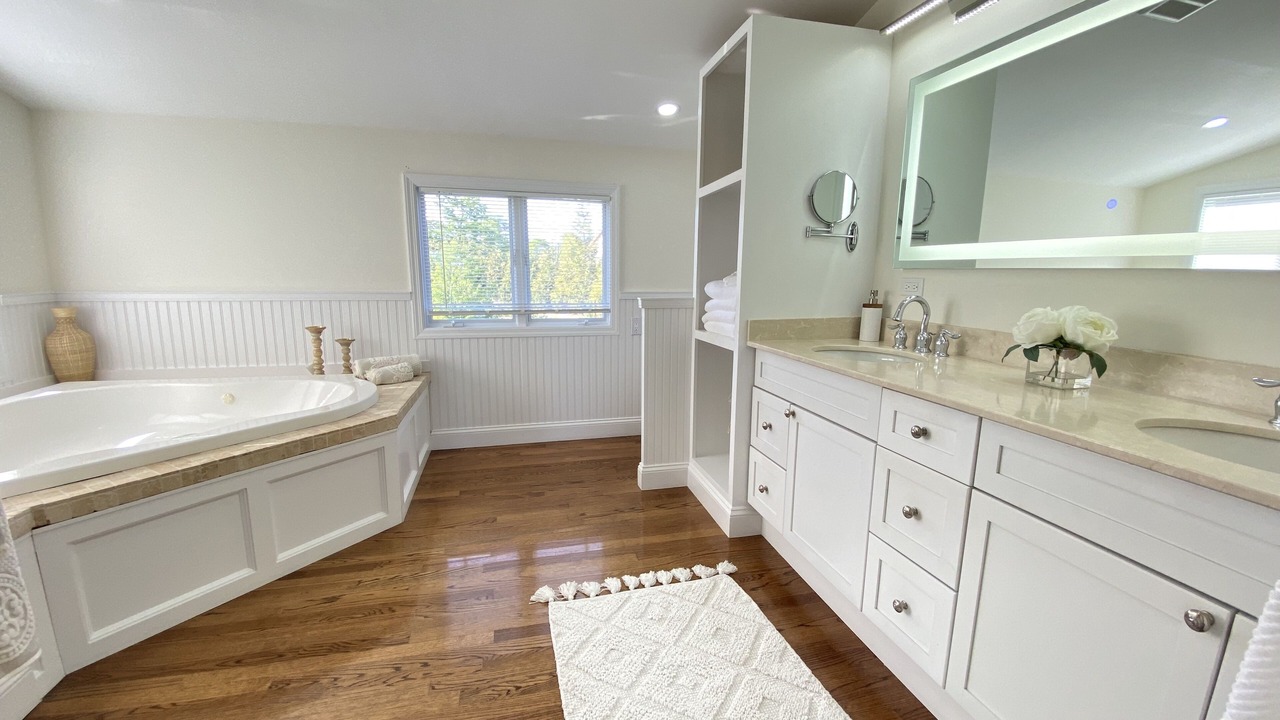 Photo of Bathroom in Shinnecock Hills