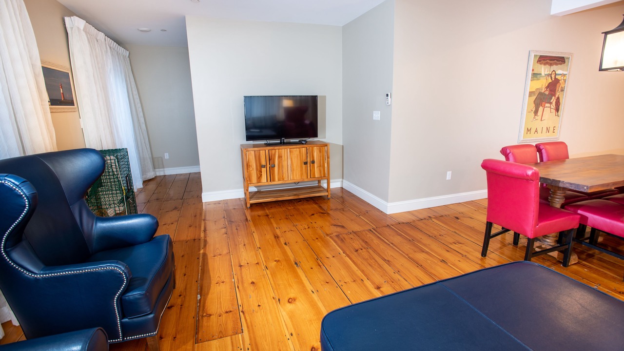Photo of Livingroom in Kennebunk