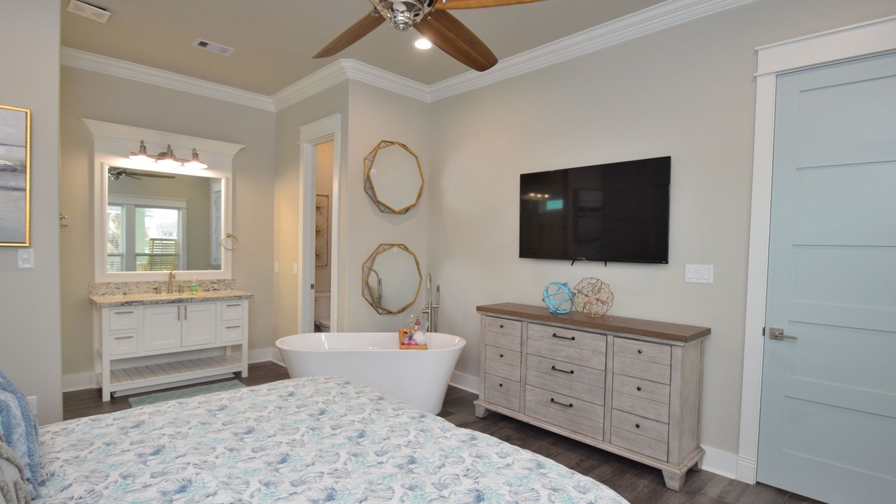 Photo of Bedroom in Port Bolivar