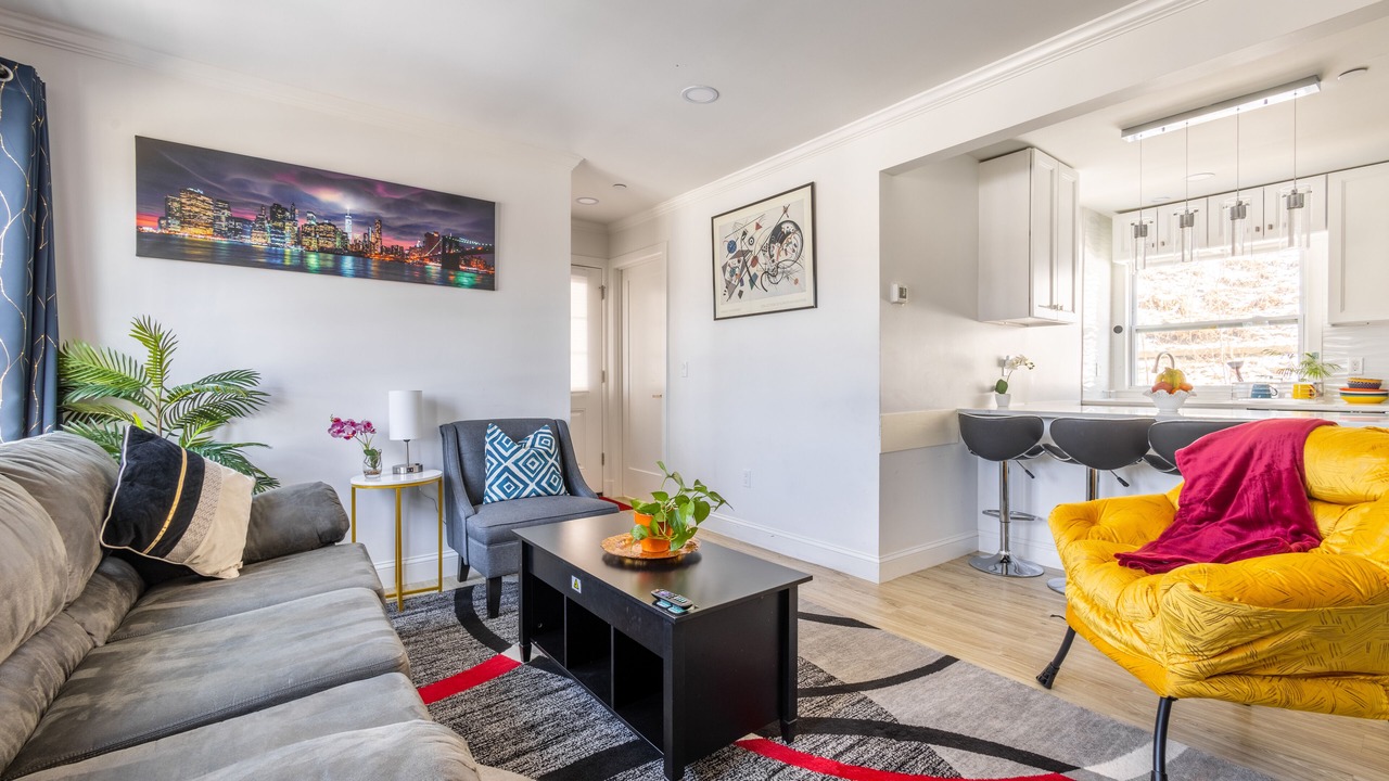 Photo of Livingroom in Northwest Yonkers
