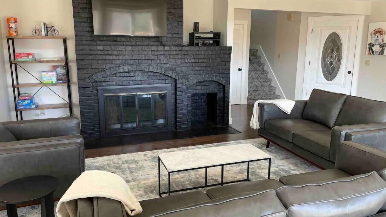 Photo of Livingroom in East Burke
