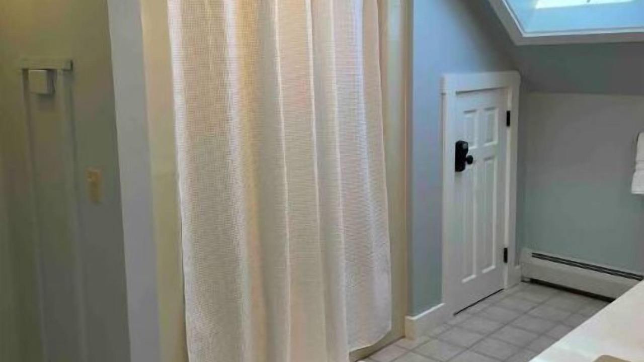 Photo of Bathroom in East Burke