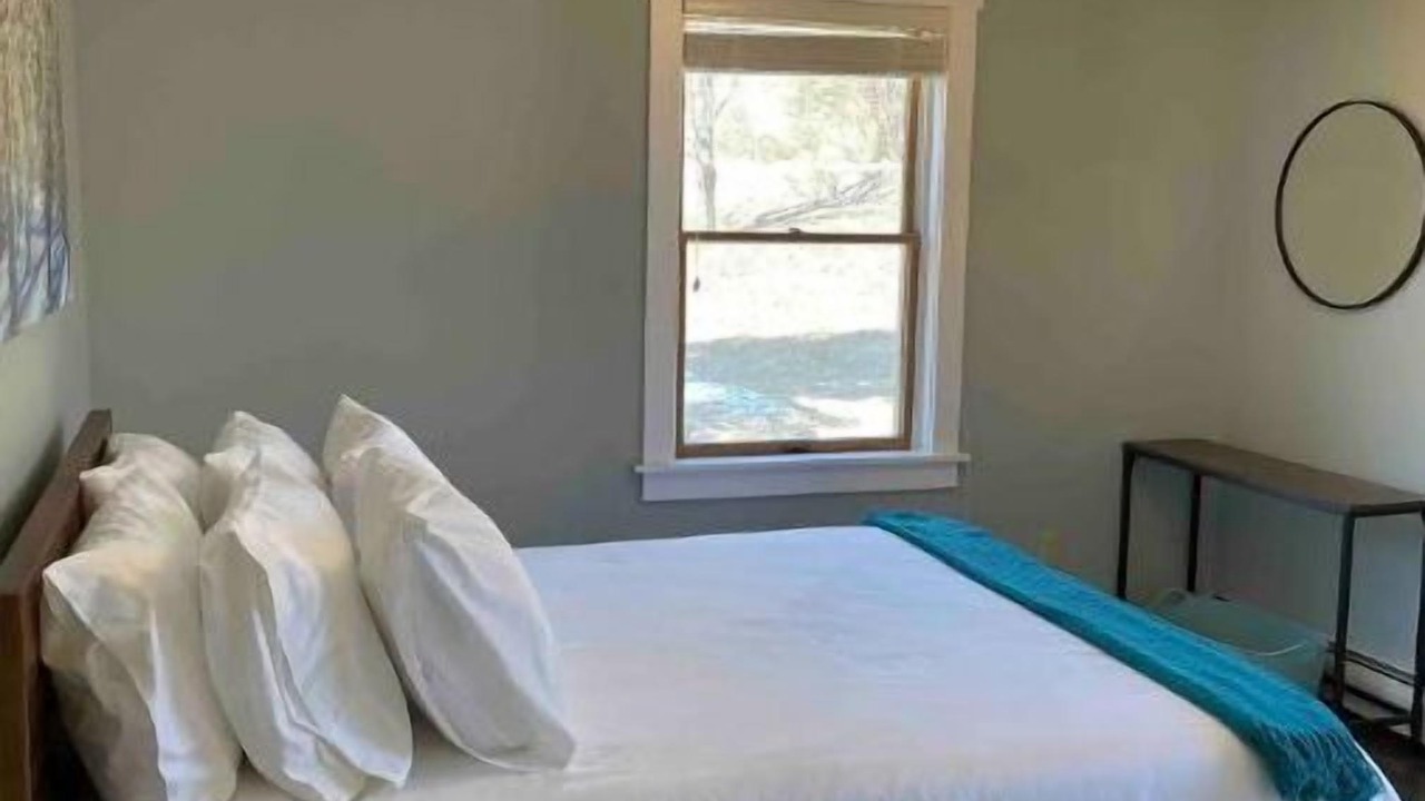 Photo of Bedroom in East Burke