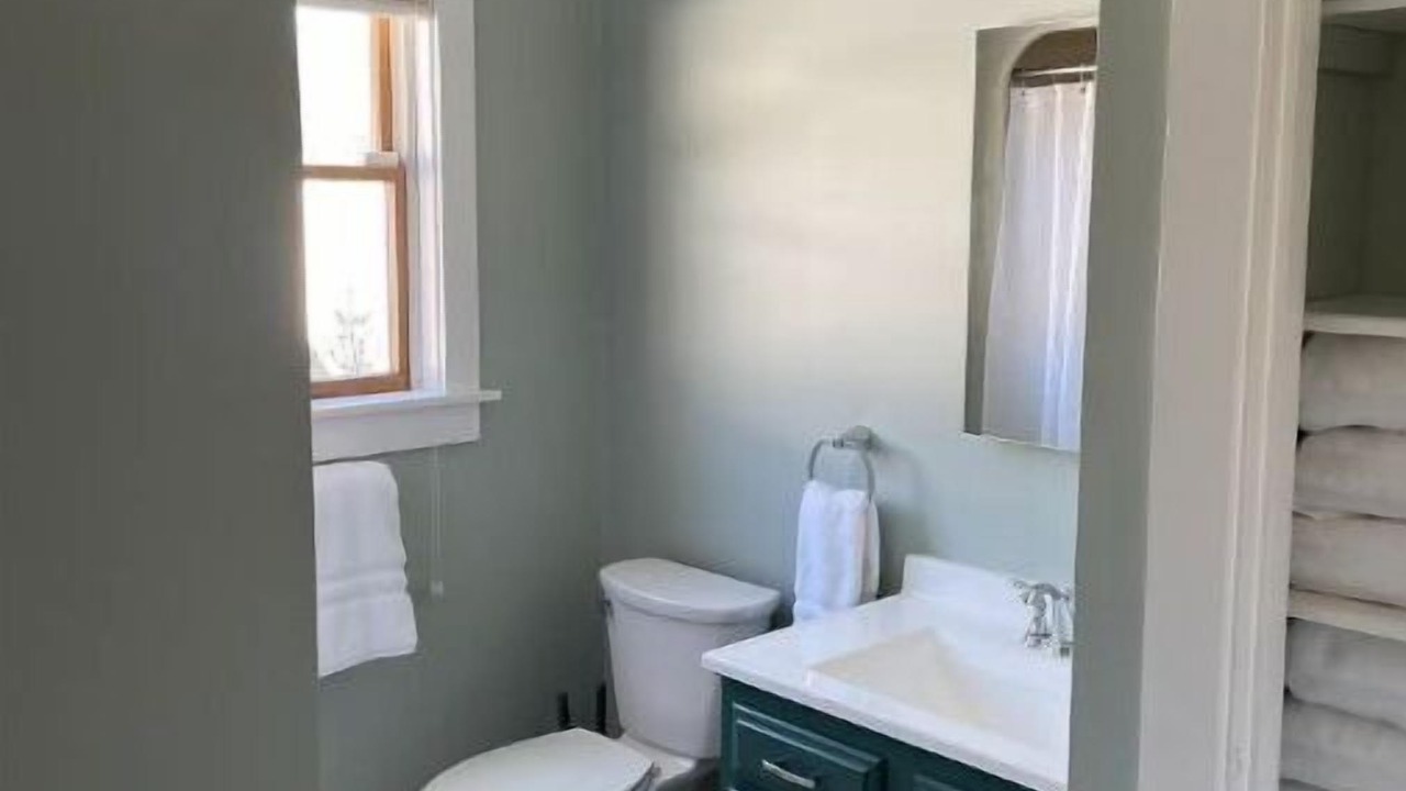 Photo of Bathroom in East Burke