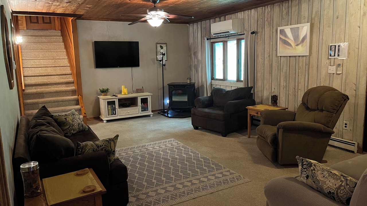 Photo of Livingroom in Oneonta