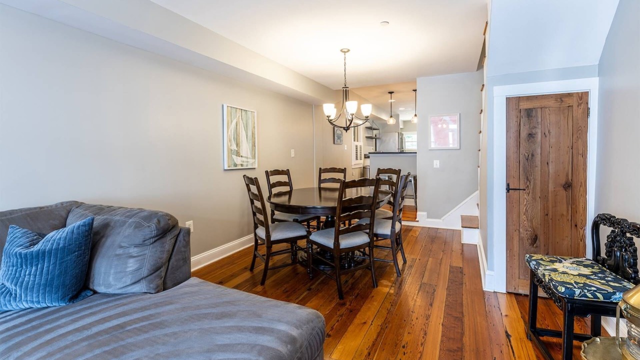 Photo of Bedroom in Historic District