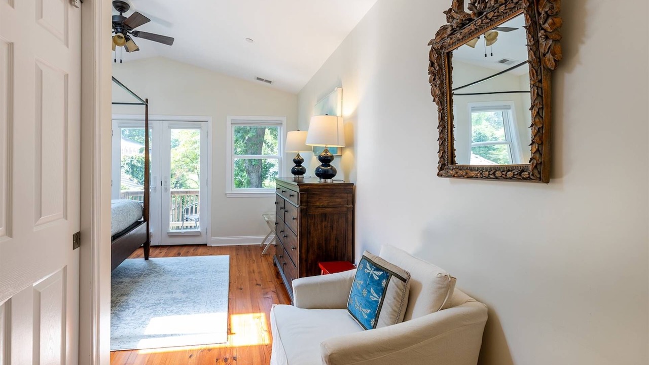 Photo of Patio Balcony in Historic District