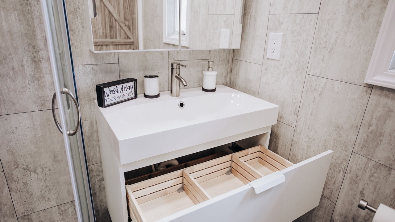 Photo of Bathroom in Painted Post